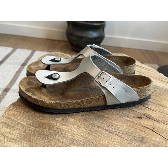 Birkenstock Shoes - Birkenstock Gizeh Silver Thong Sandals 39 Women’s 8 Regular Leather Metallic